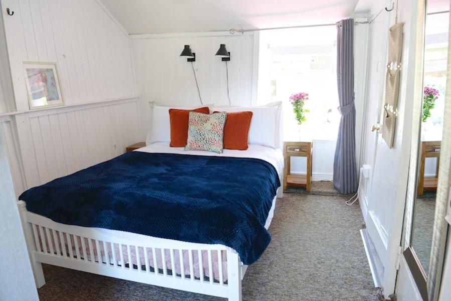 Corderry Farmhouse, Idyllic Cottage Amid 250 Acres Lisvernane エクステリア 写真